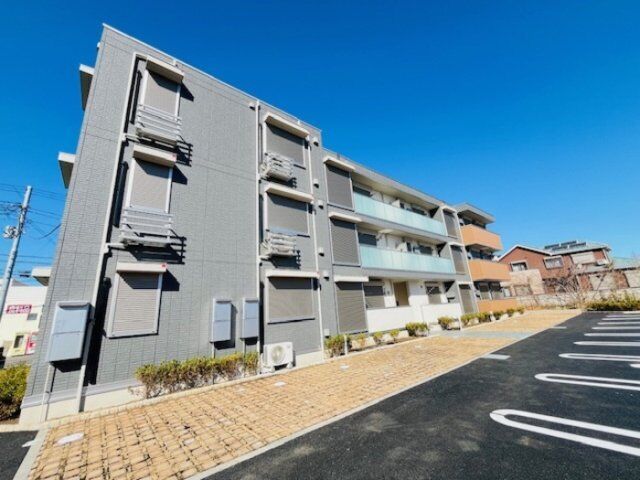 Crest西鎌倉の外観