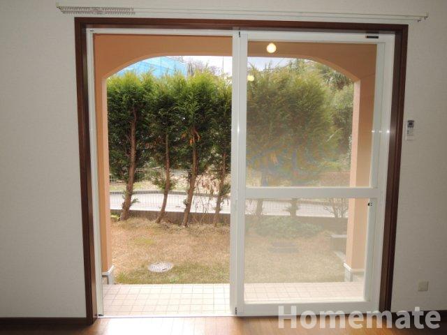 拡大写真:アイリス参番館 1階1の反転タイプ
