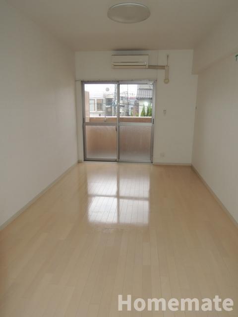 拡大写真:ベルデ鎌倉芸術館通り 2階205の居間