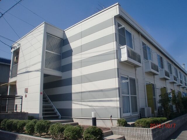 拡大写真:みよし市打越町新池浦 2階208の外観