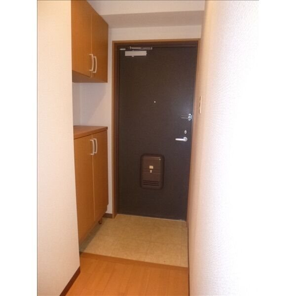 拡大写真:レージュ竹の山 1階103の玄関