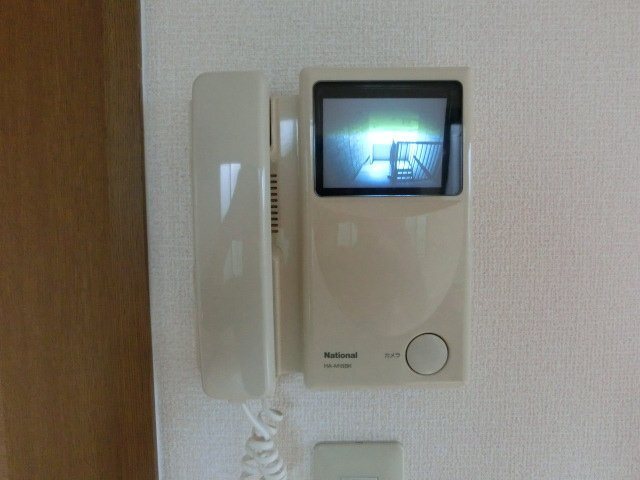 拡大写真:サクセス岩崎台B棟 1階102のセキュリティ