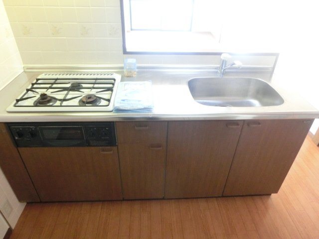 拡大写真:グローリア壱番館 2階205のキッチン