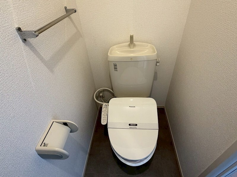 拡大写真:メゾンあざぶ B棟 2階205のトイレ