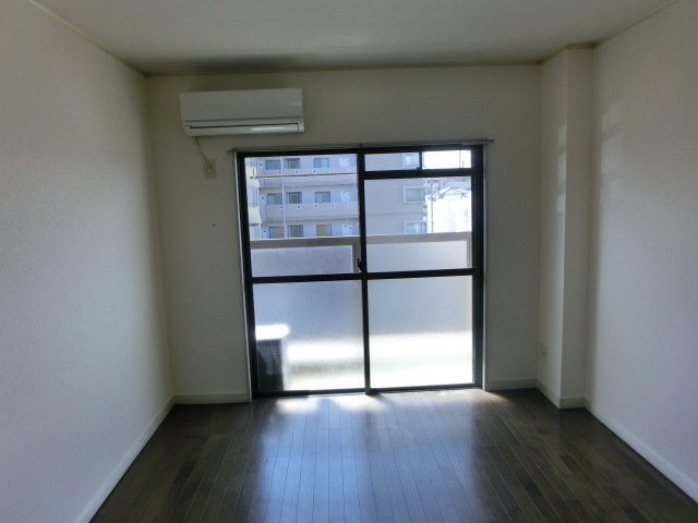 拡大写真:クールソレイユTOHRU 4階406のその他