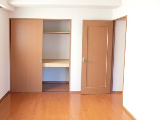 拡大写真:レージュ新栄町 2階205のベッドルーム