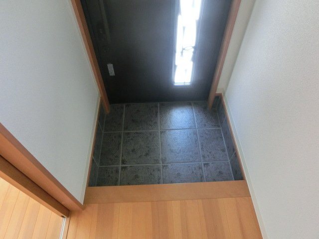 拡大写真:リヴェール荒池 2階Bの玄関
