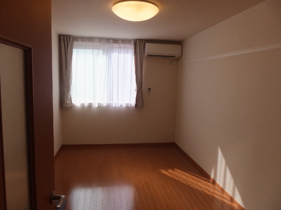 拡大写真:名古屋市緑区桃山1丁目 2階K1のリビング