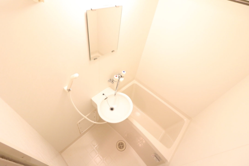 拡大写真：名古屋市緑区徳重２丁目 2階204の風呂
