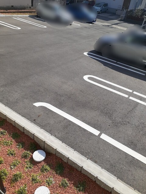 拡大写真:名古屋市緑区鳴子町2丁目 1階103の駐車場