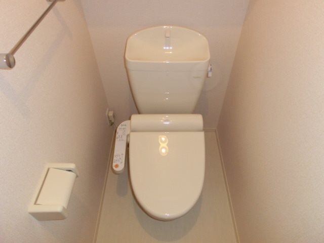 拡大写真:ビューコート 2階201のトイレ