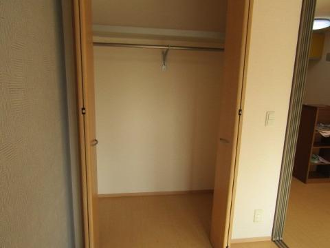 拡大写真:シャモニー 2階202の収納