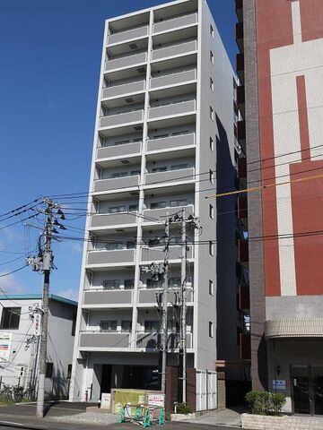 榴ヶ岡YSコートの外観