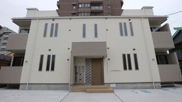 GRANDTIC長町の外観