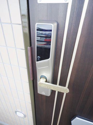 拡大写真:フロラシオン長町南 3階304の電子ロックありで防犯面も安心です
