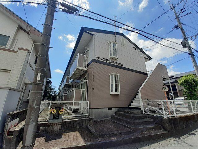 拡大写真：サンクチュアリ中村Ａ 2階201の外観は落ち着いています