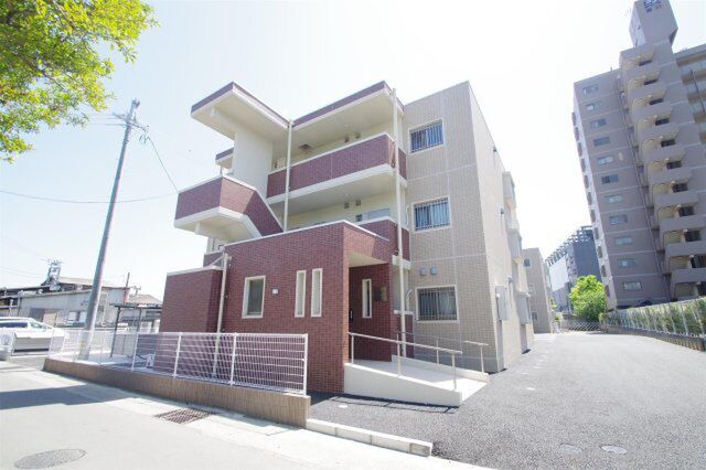 拡大写真：キャッスル上野　1番館 3階302の外観