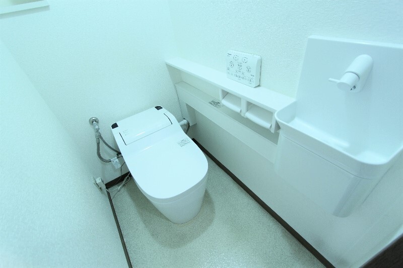 拡大写真:コアマンション九品寺 5階505のトイレ