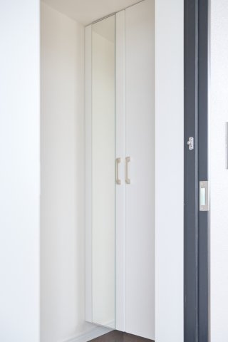 拡大写真:上益城郡御船町大字小坂 6階606の玄関