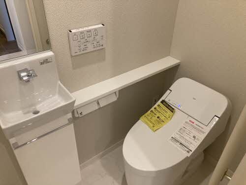 拡大写真:熊本市東区東京塚町 1階102のトイレ