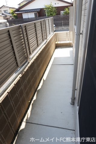 拡大写真:熊本市東区江津2丁目 3階303のバルコニー