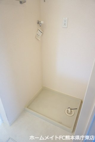 拡大写真:熊本市東区江津2丁目 3階303の洗面所