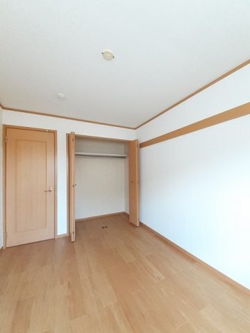 拡大写真:エスポワール・メゾンC 1階103の大きなものも収納できそうです