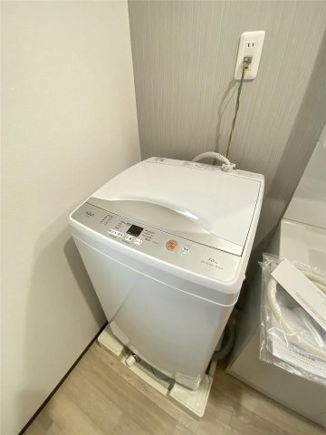 拡大写真:Flower valley I 2階202の洗面所