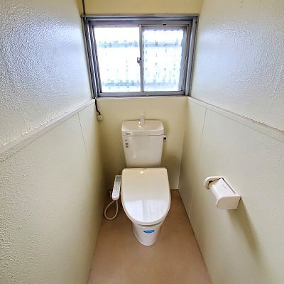 拡大写真:仁田貸家 1階1のトイレ