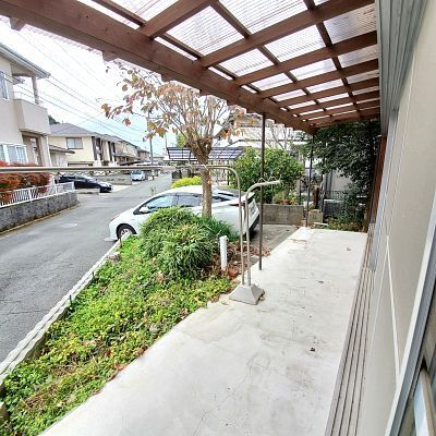 拡大写真:仁田貸家 1階1のバルコニー