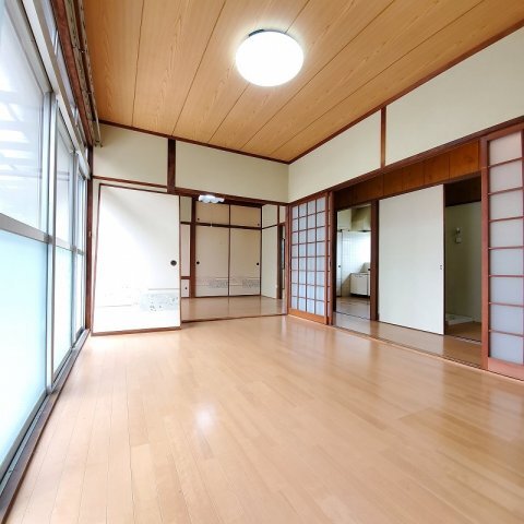 拡大写真:仁田貸家 1階1の居間