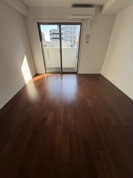 拡大写真:ヒルクレストELGRAND大江 4階404の居間