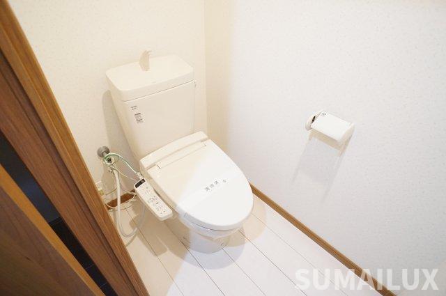 拡大写真：熊本市中央区神水１丁目 1階102のトイレ
