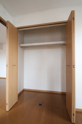 拡大写真:TD下南部Ⅱ 2階203の専用の収納スペースです