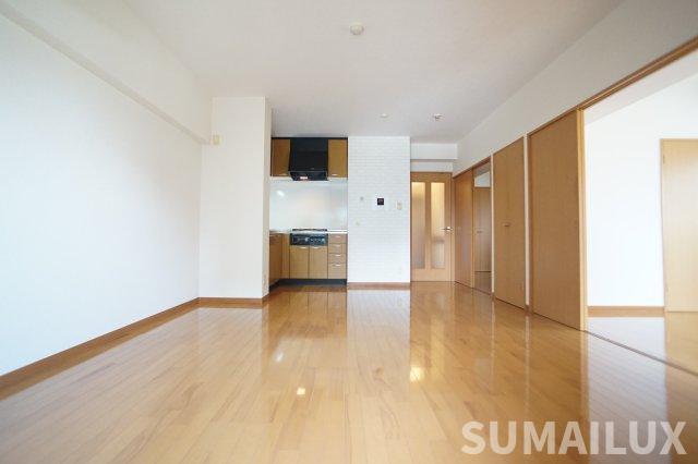 拡大写真:ヒルクレストフォーエス水前寺 5階501の居間