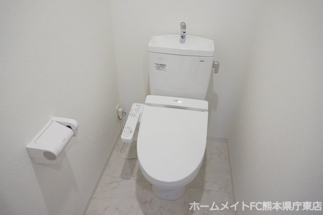 拡大写真:熊本市中央区九品寺3丁目 5階702のトイレ