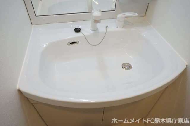 拡大写真:熊本市中央区九品寺3丁目 5階702の独立洗面台