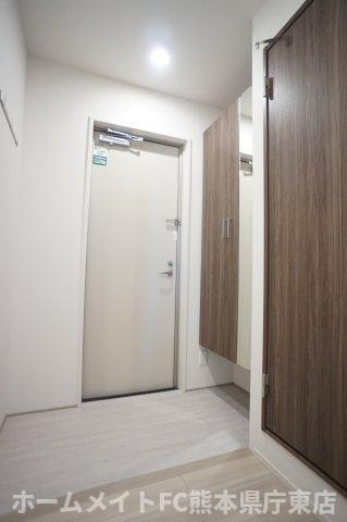 拡大写真:上益城郡益城町大字広崎 2階201の玄関