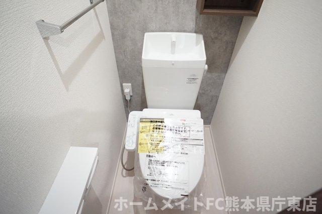 拡大写真:上益城郡益城町大字広崎 2階205のトイレ