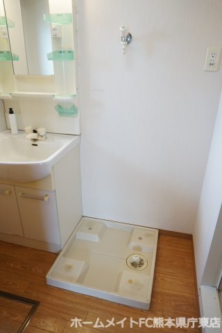 拡大写真:熊本市東区桜木5丁目 2階105の洗面所