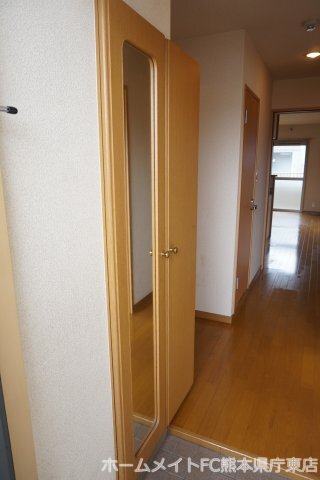 拡大写真:熊本市東区桜木5丁目 2階105の玄関