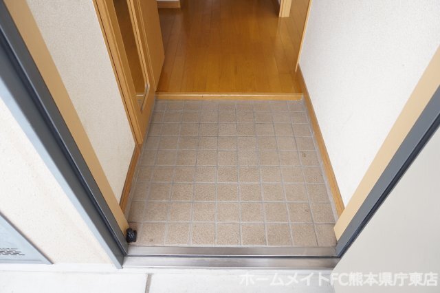 拡大写真:熊本市東区桜木5丁目 2階105の玄関