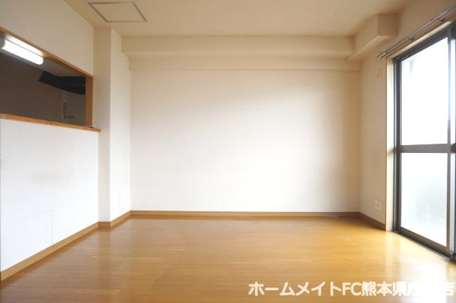 拡大写真:熊本市東区桜木5丁目 2階105の内装