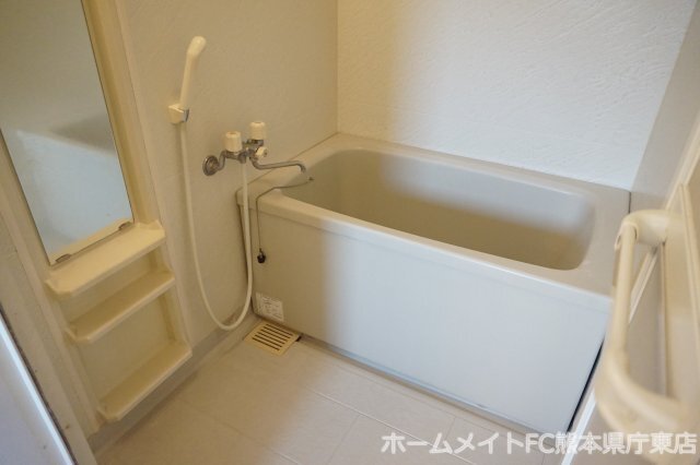 拡大写真:熊本市東区桜木5丁目 2階105の風呂