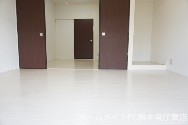 拡大写真:第2青雲荘 2階15の居間