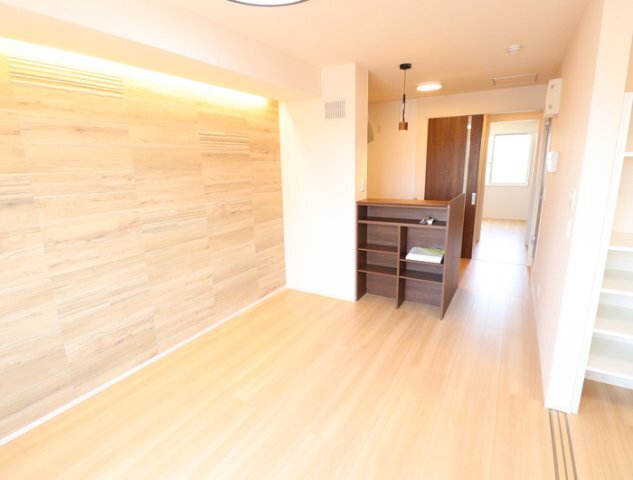 拡大写真：熊本市東区花立５丁目 2階203の居間