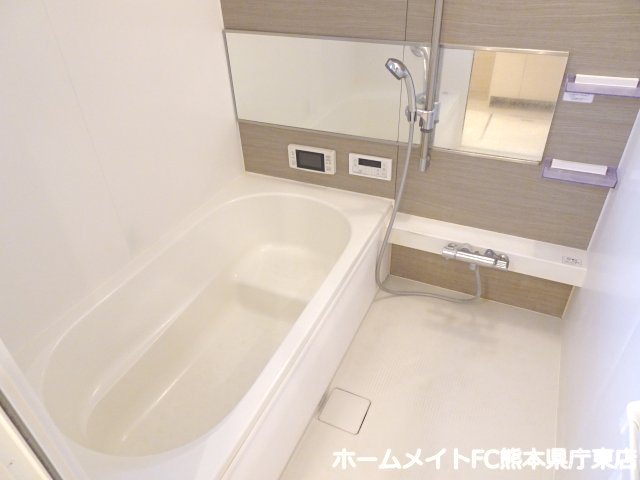 拡大写真：熊本市東区花立５丁目 2階203の風呂