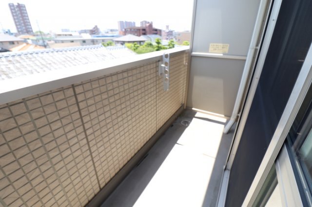 拡大写真:熊本市中央区八王寺町 3階301のバルコニー