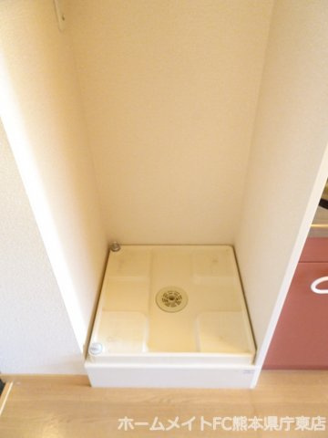拡大写真:熊本市南区出仲間4丁目 1階102の洗面所