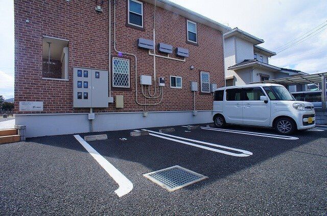 拡大写真:ビスキー ローズ 1階103の外観